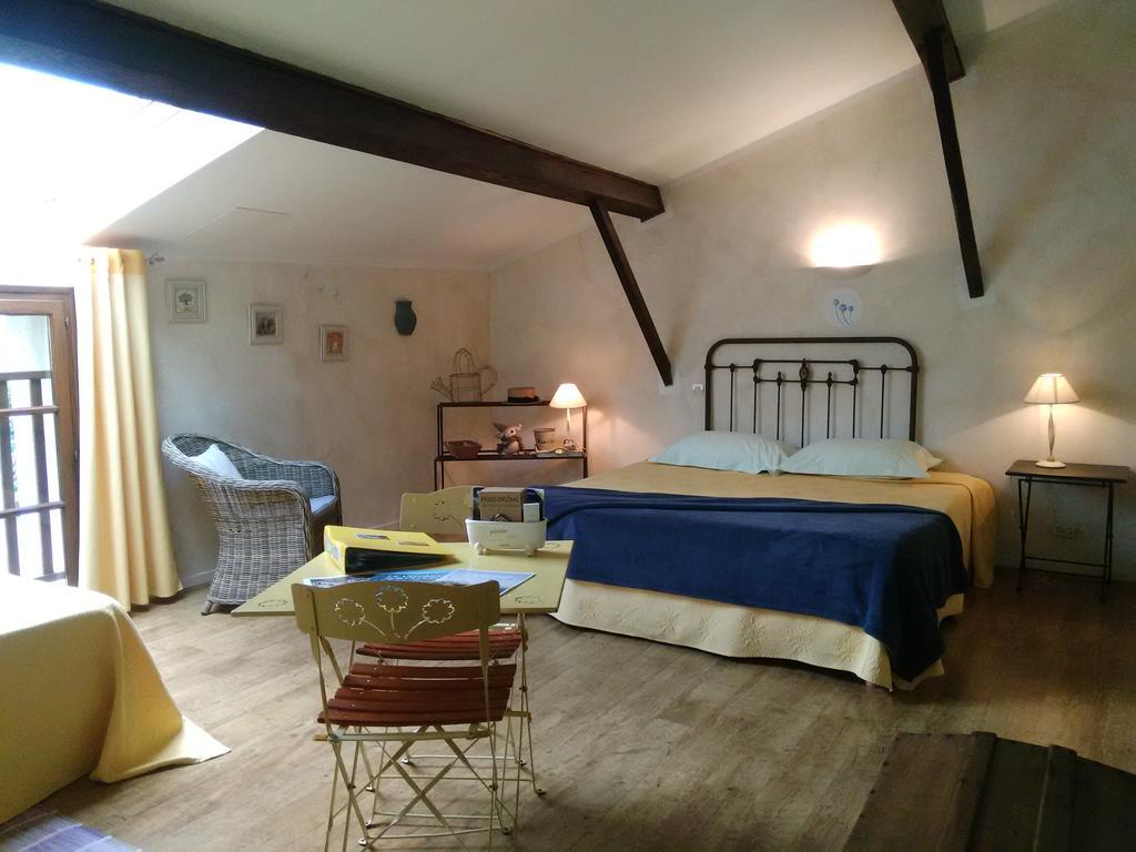 L'Estapade Des Tourelons Bed and Breakfast Saint-Jean-en-Royans Εξωτερικό φωτογραφία