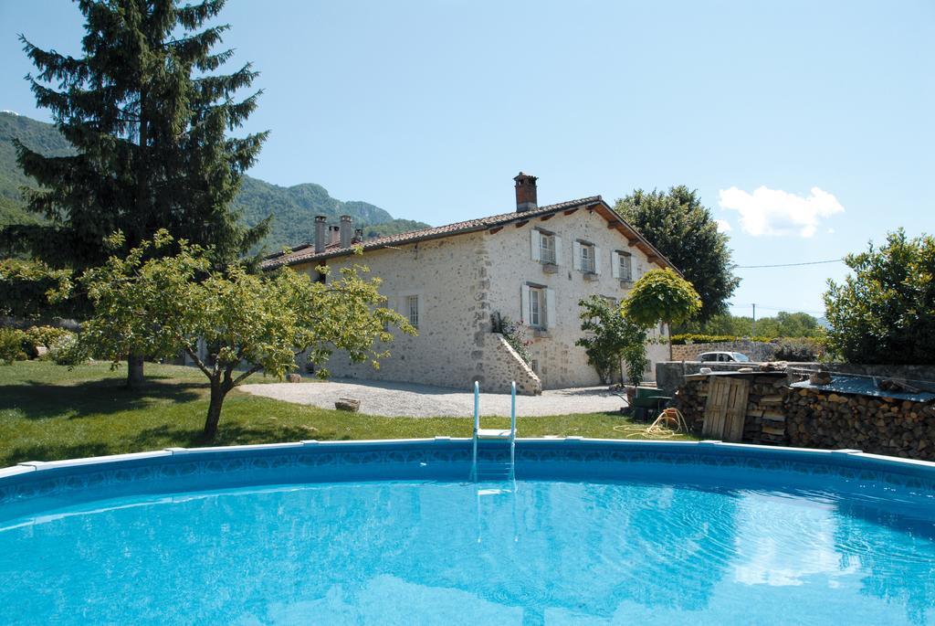 L'Estapade Des Tourelons Bed and Breakfast Saint-Jean-en-Royans Εξωτερικό φωτογραφία