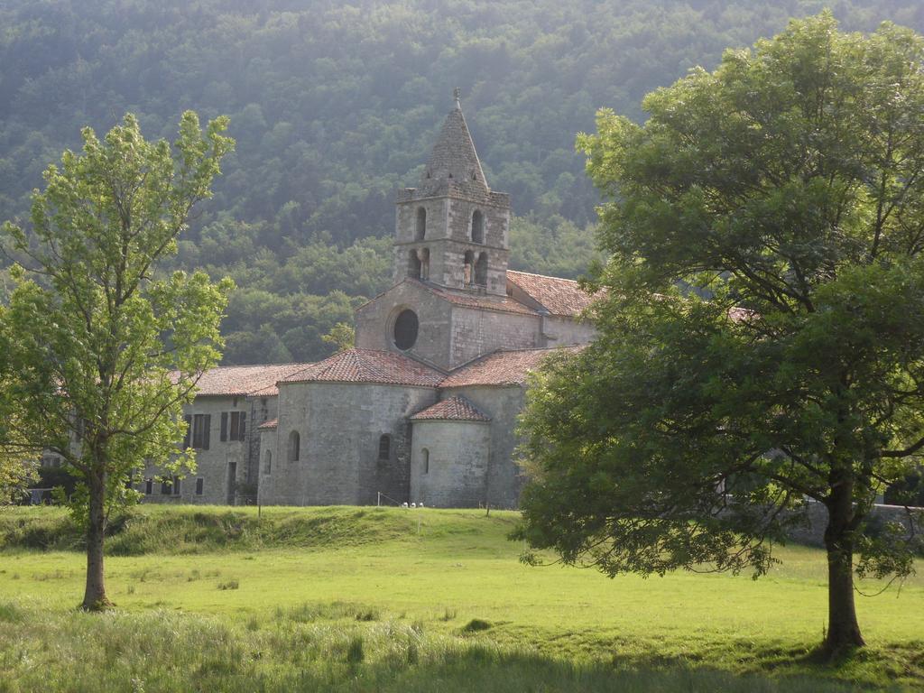 L'Estapade Des Tourelons Bed and Breakfast Saint-Jean-en-Royans Εξωτερικό φωτογραφία