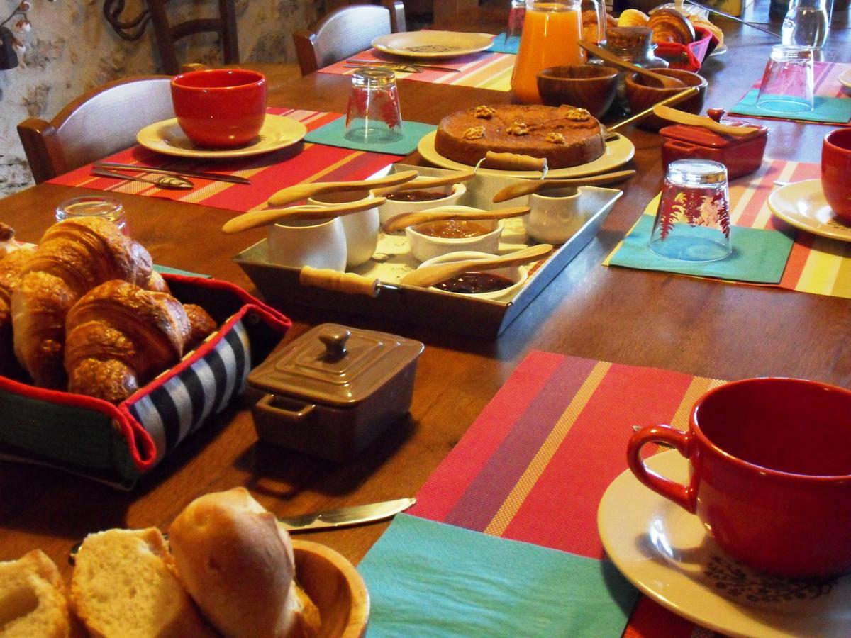 L'Estapade Des Tourelons Bed and Breakfast Saint-Jean-en-Royans Εξωτερικό φωτογραφία